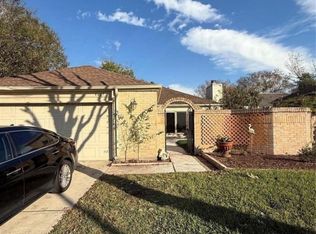 4027 Summit Valley Dr, Houston, TX 77082