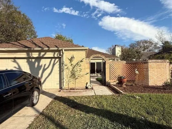 4027 Summit Valley Dr, Houston, TX 77082
