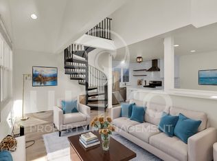 526 Henry St, Oakland, CA 94607