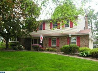 1010 Queens Dr, Yardley, PA 19067