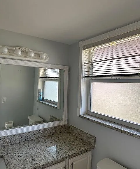 12021 W Greenway Dr #101 — Photo 10