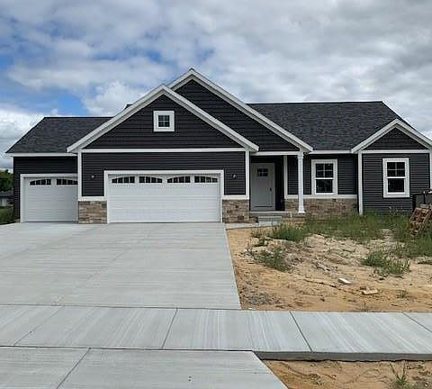 2nd image of 8138 Golden Oak