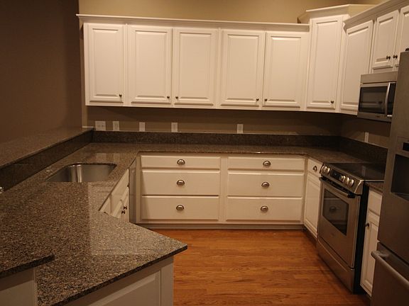 5th image of 4202 Kingswood Blvd