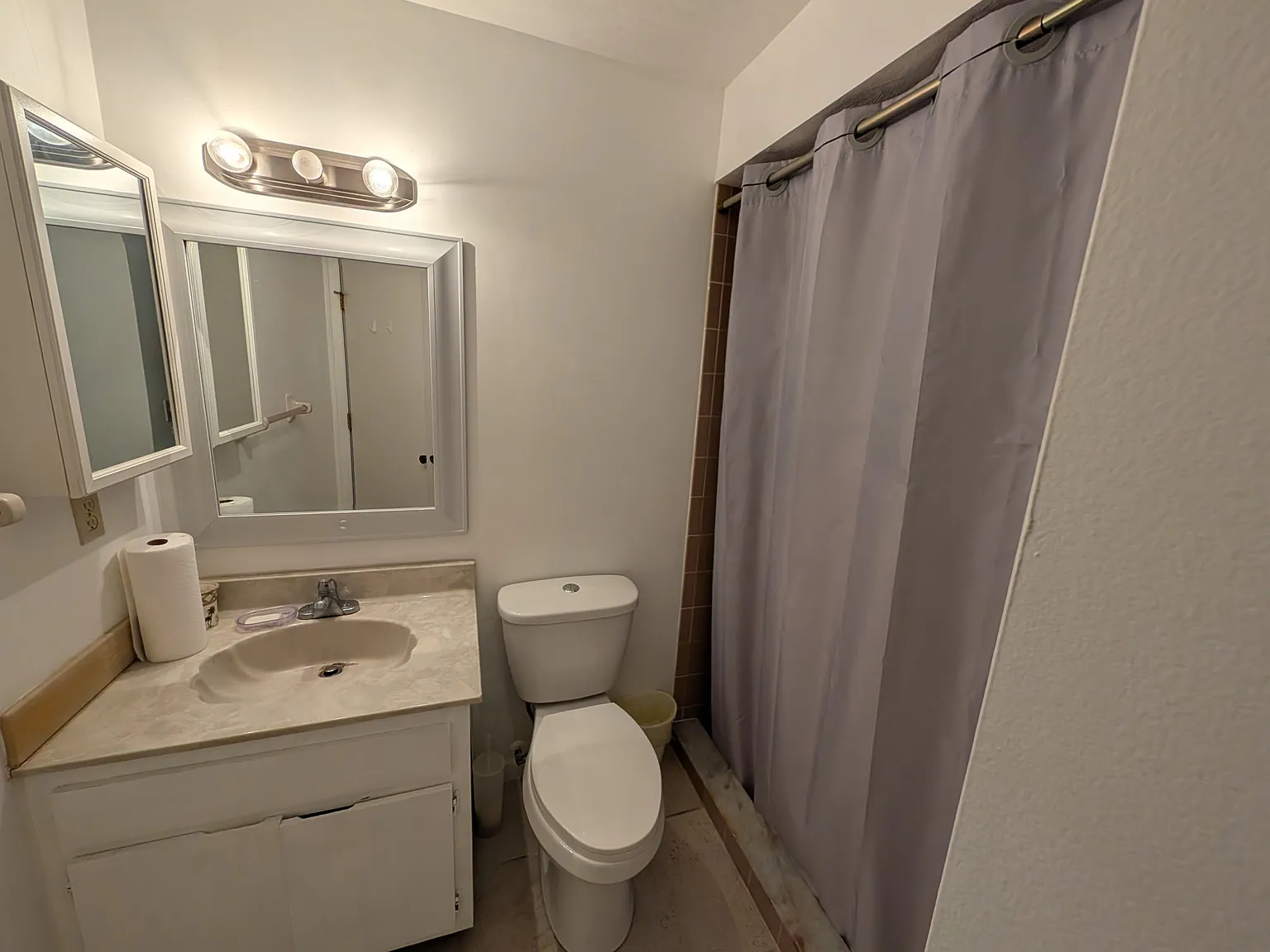 2 bed, 905 sqft, $1,399 — Photo 4