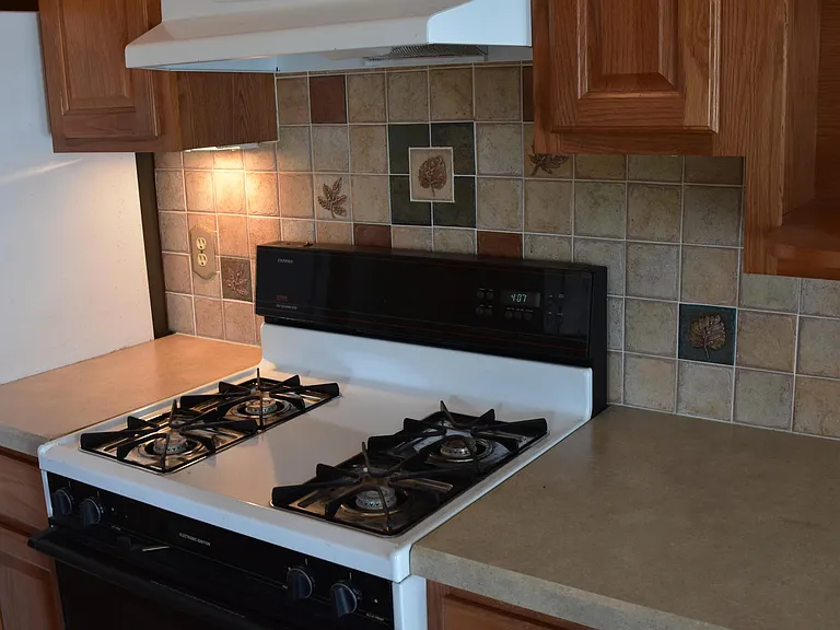 23653 Stonehenge Blvd — Photo 28