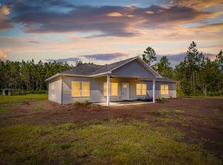 447 Picketts Mill Trl, Waynesville, GA 31566