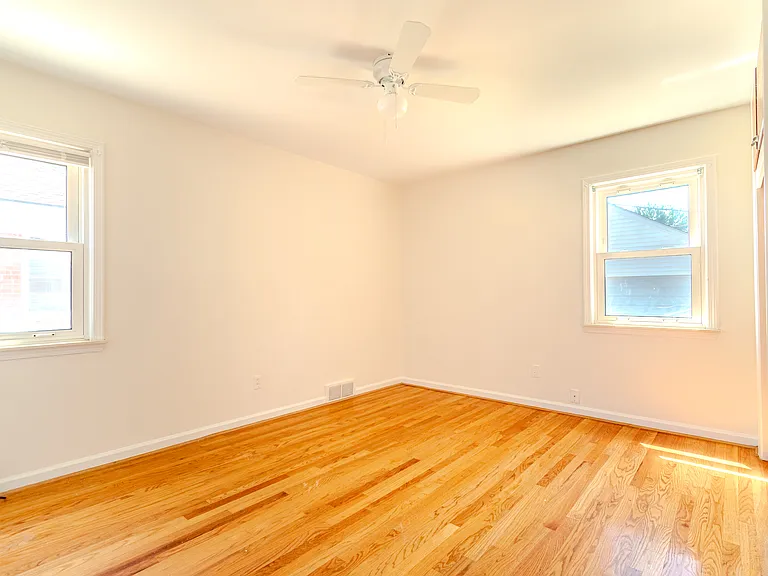 23000 Alger St — Photo 7