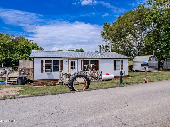 923 Apple St, Athens, TN 37303