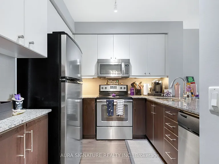 8 Fieldway Rd #612 — Photo 11