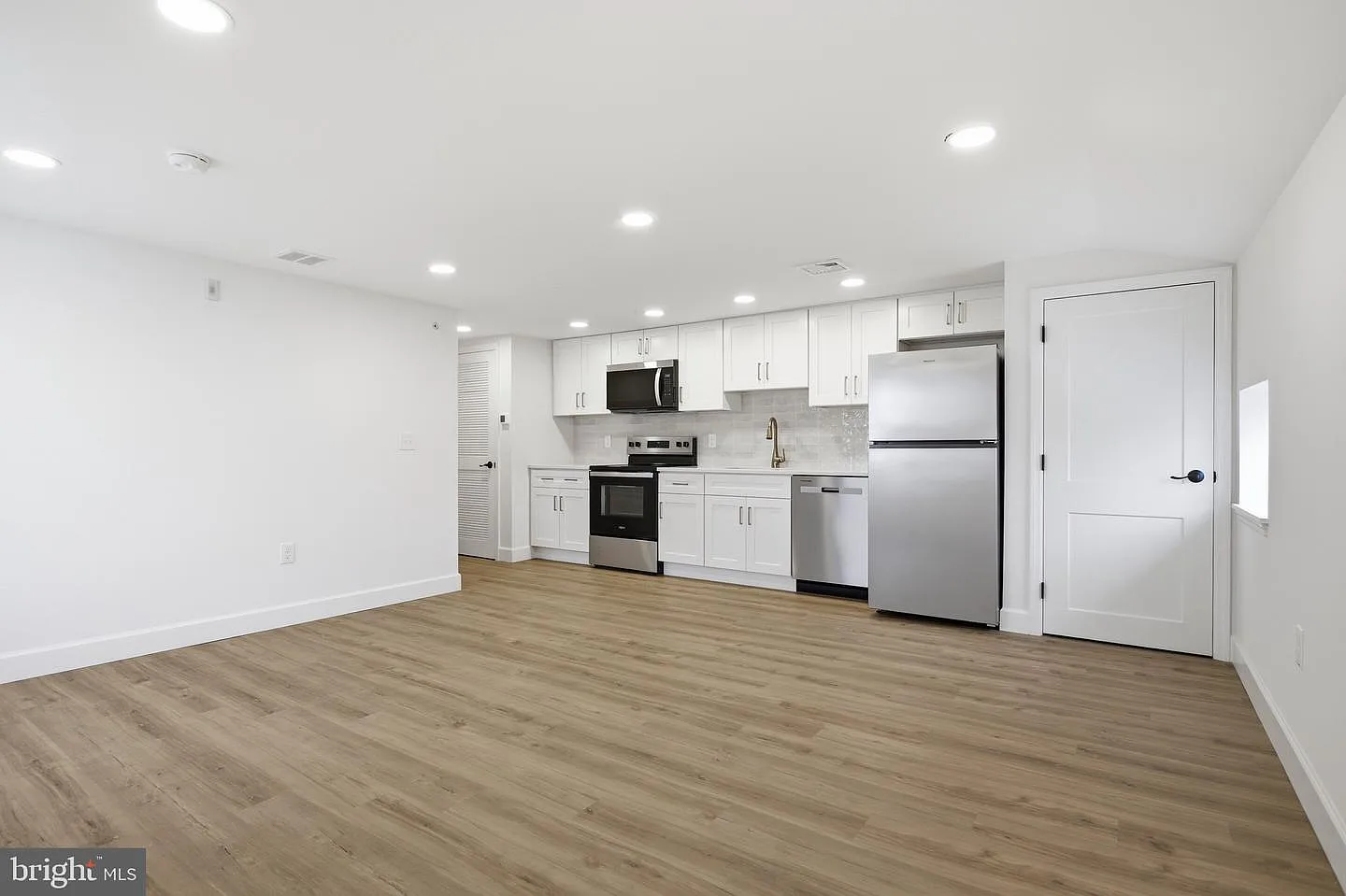 1 bed, 750 sqft, $2,150 — Photo 4