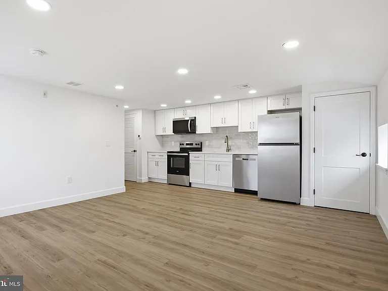 100 W Front St #3A — Photo 4