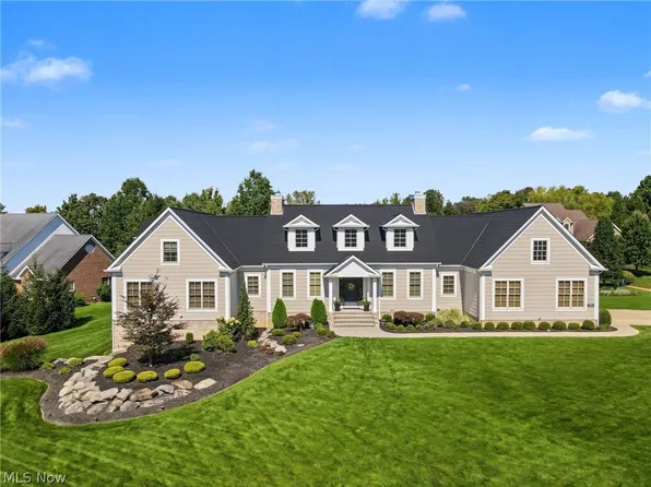 2288 Heritage Trl, Poland, OH 44514