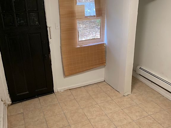 5th image of 809 N Pine St