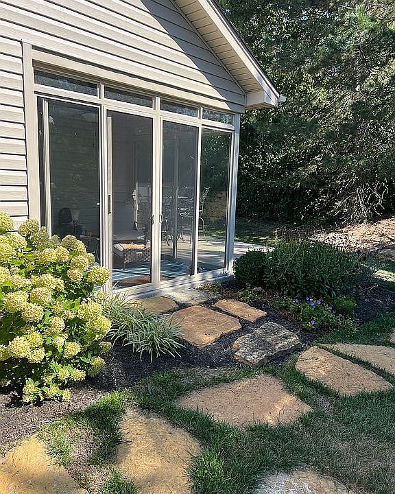 1st image of 748 Villa Ct