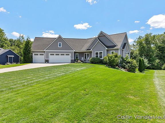 3rd image of 5446 Stanton Woods Dr