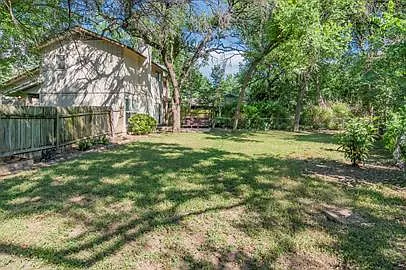 1506 Aquifer Cv #B — Photo 9