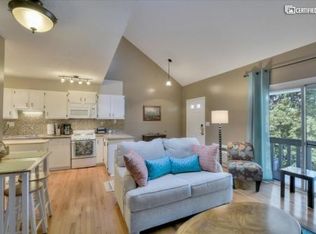 2740 Hollywood Ter APT 22, Louisville, KY 40206