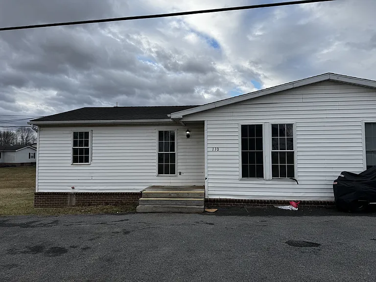 110 Paynes Ford Rd — Photo 2