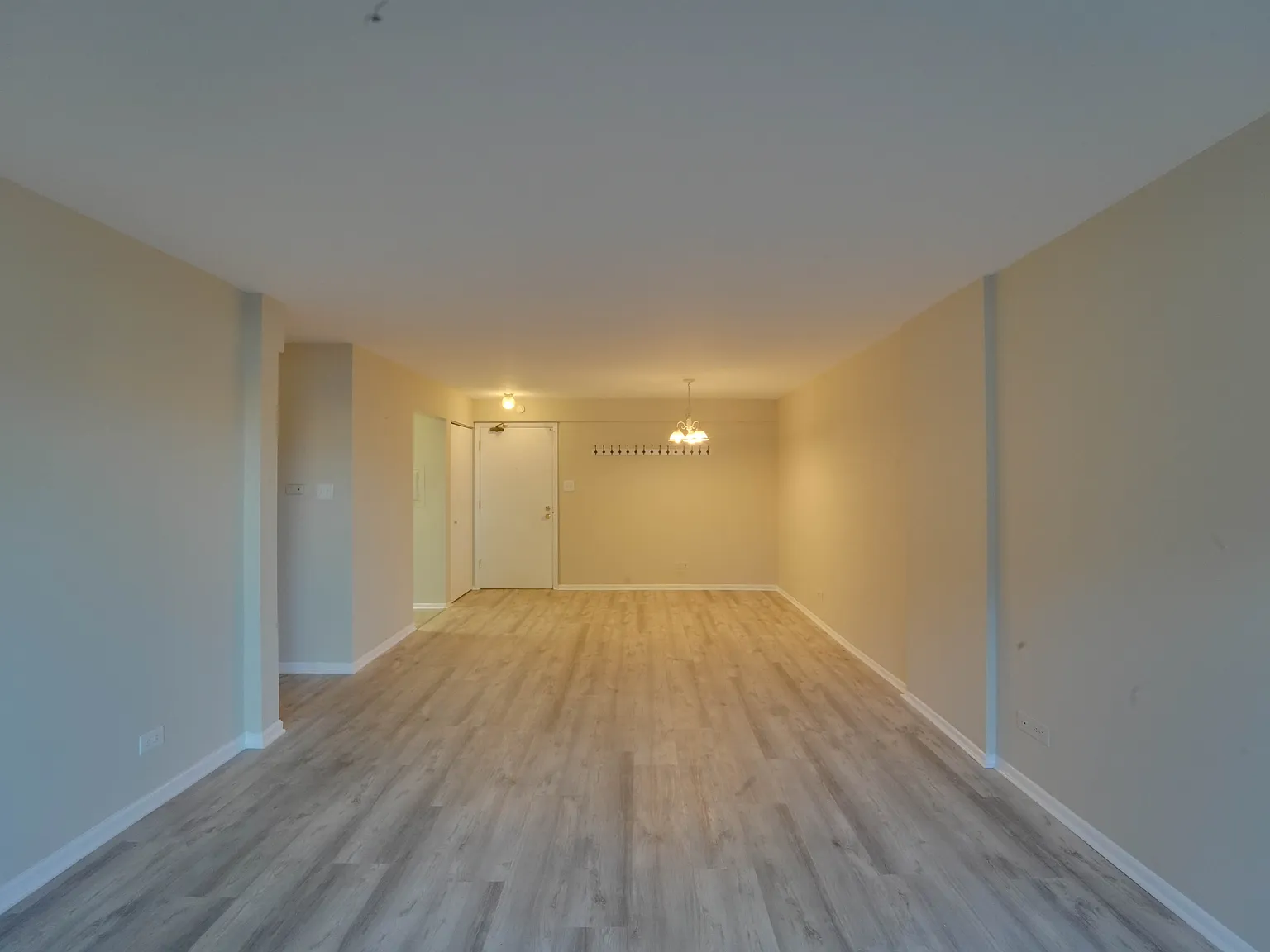 700 Perrie Dr — Photo 4