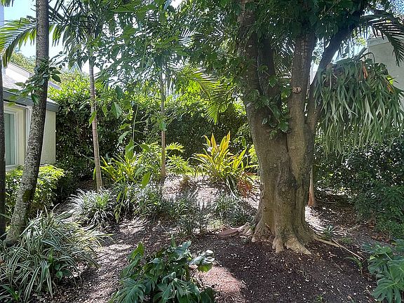 4th image of 20271 W Oak Haven Cir