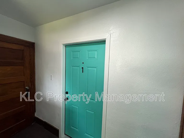 3719 3rd St #1 — Photo 7