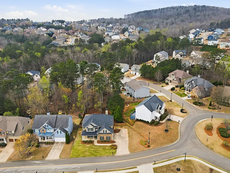 Aerial view lot/neighborhood