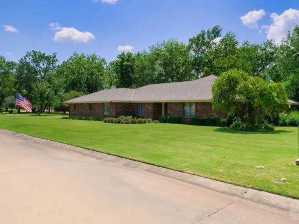 2101 Birnamwood Dr, Miami, OK 74354