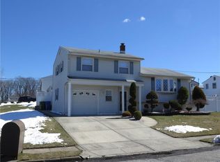 1054 Rudyard Dr, Perth Amboy, NJ 08861