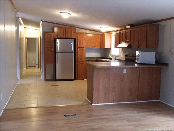 4th image of 120 Hillcreek Dr