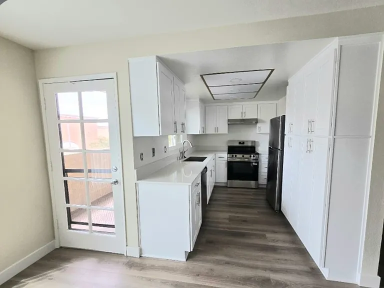 2101 Vine St #322 — Photo 3