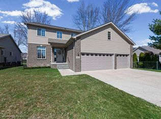 30359 Redford Dr, New Haven, MI