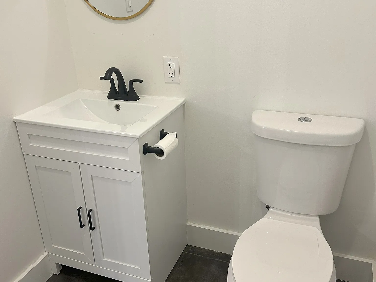 3 bed, 2.5 bath, 2100 sqft, $3,400 — Photo 4