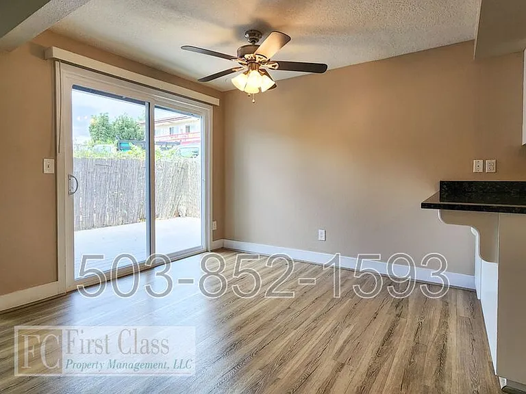 4319 SE 37th Ave — Photo 9