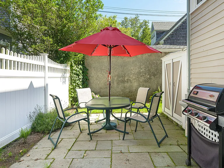 8 Bush St — Photo 37