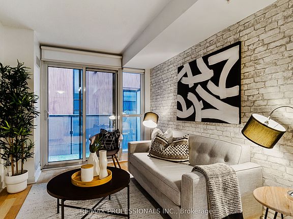 5th image of 295 Adelaide St W #522