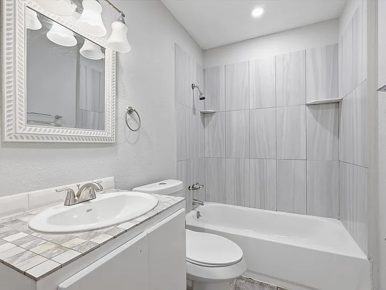 3103 S Edgefield Ave — Photo 10