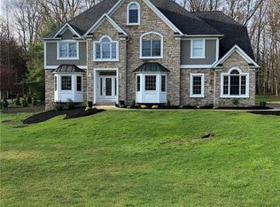 2500 Fawn Chase, Richfield, OH 44286