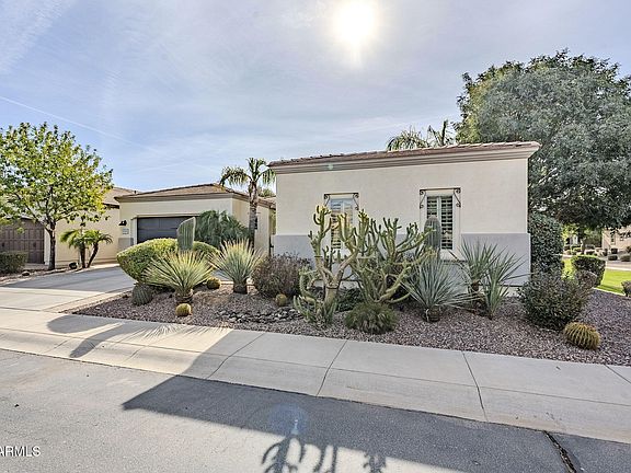 4th image of 1741 E ADELANTE Way