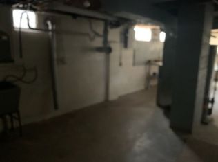 4185 Woodmont Dr, Waterford, MI 48329