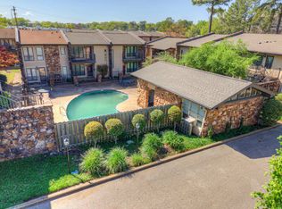 451 S Perkins Rd APT 2, Memphis, TN 38117