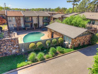 451 S Perkins Rd APT 2, Memphis, TN, 38117