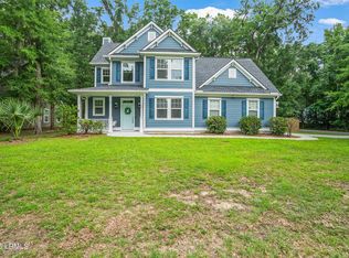 28 Laughing Gull Dr, Beaufort, SC 29907