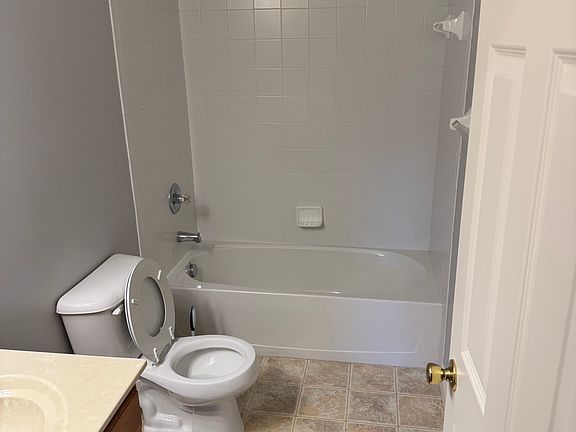 2nd image of 8015 Pinnacle Point Dr APT 202