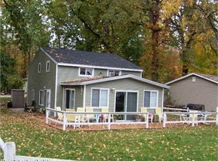 8475 Horton Beach Rd, Manitou Beach, MI 49253
