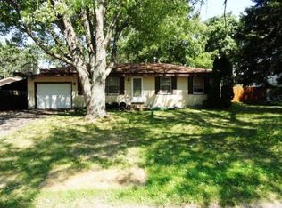 1564 Dixon Dr, Saint Paul Park, MN 55071