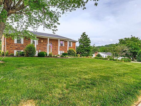 4th image of 62 Earlington Dr