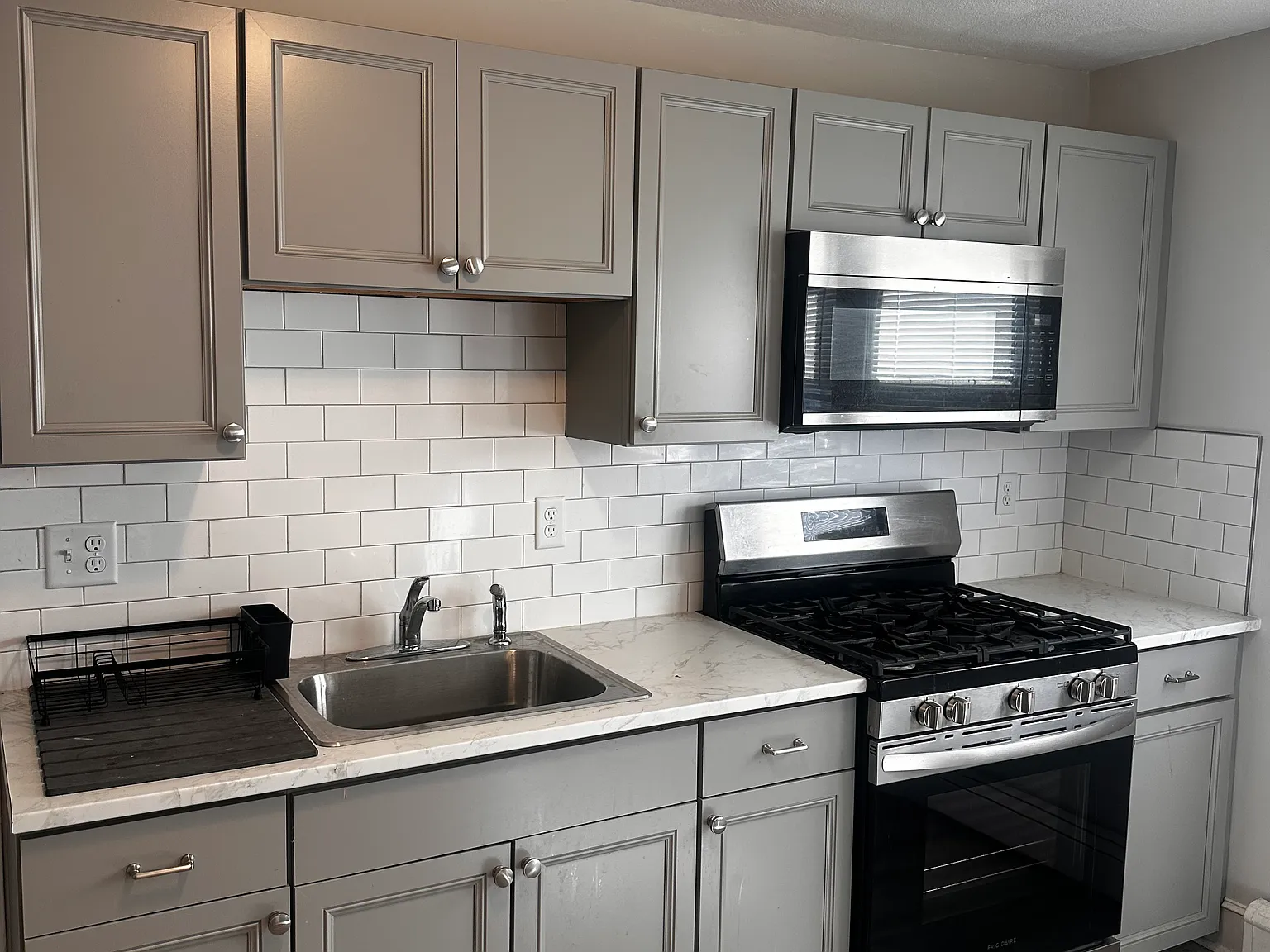 1 bed, $2,100 — Photo 2