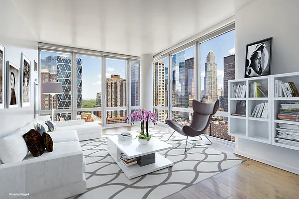 Rented by CORE | media 27