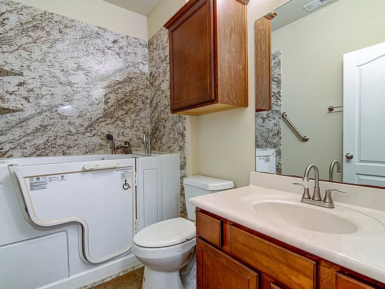 1808 McClannahan Dr — Photo 13
