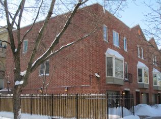 1039 W Berwyn Ave, Chicago, IL 60640